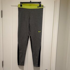 Nike leggings